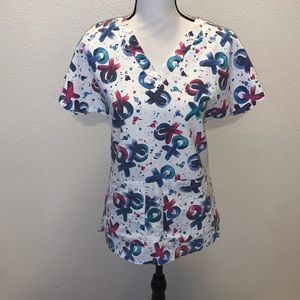 Landau white xoxo double pocket short sleeve scrub top